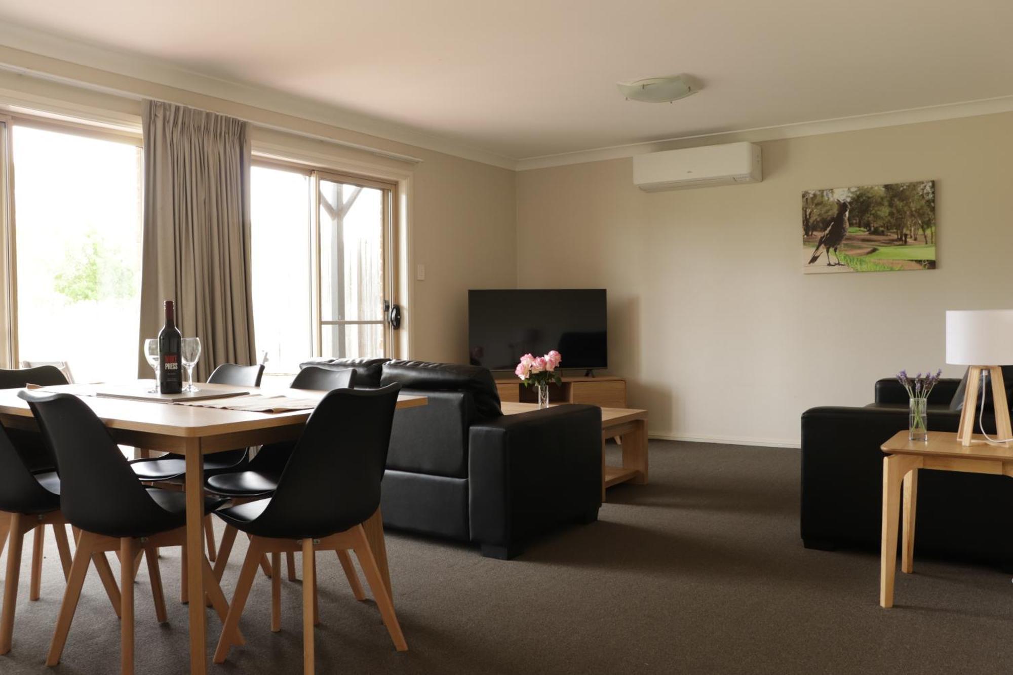 Cootamundra Heritage Motel & Apartments Экстерьер фото