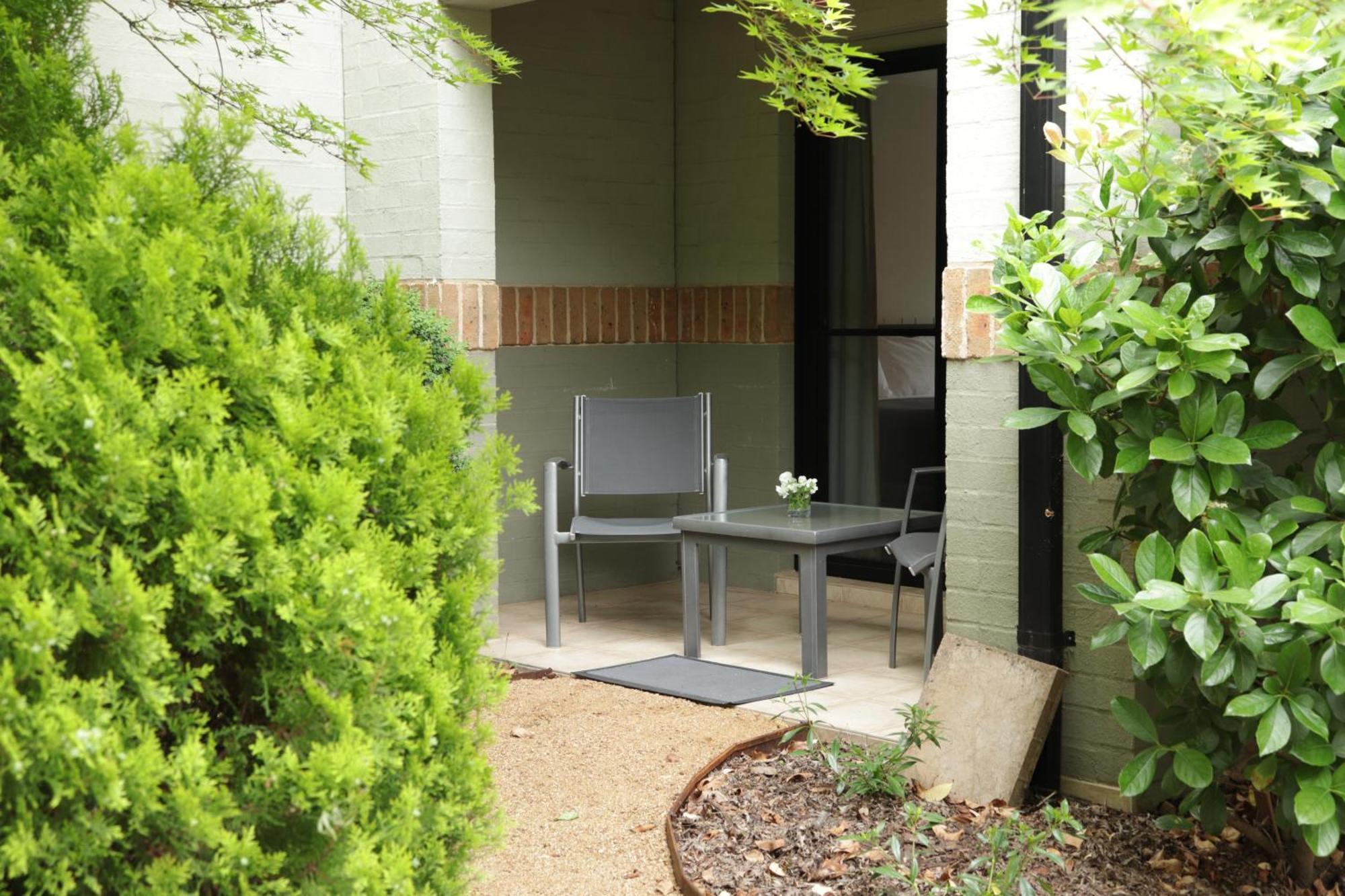Cootamundra Heritage Motel & Apartments Экстерьер фото